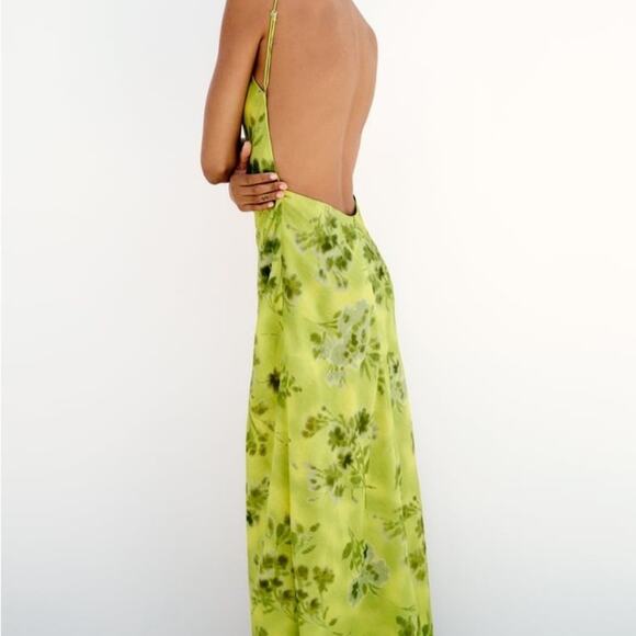 ZARA BLOGGER FAVORITE PRINTED MIDI DRESS - Picture 6 of 12